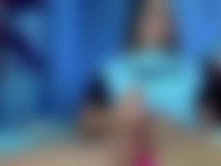 Live cam show with JuliaBulette - Tease on Camsoda