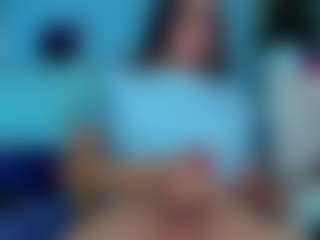 Live cam show with JuliaBulette - HD on Camsoda
