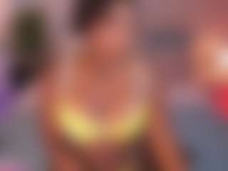 Live cam show with nicoleth18 - Camel Toe on AdultVida.com