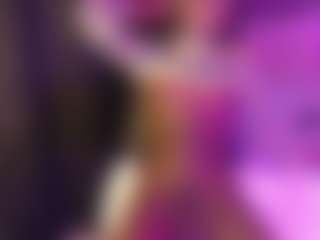 Show in cam erotica live di KAROLLA-BIGCOCK