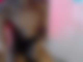 Live cam show with KAROLLA-BIGCOCK - Gape on Soda Cam