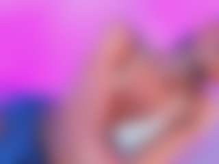 Cam Show en direct de KAROLLA-BIGCOCK