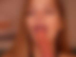 Live cam show with LouiseMiler - Gagging on Mixed Magazine Live