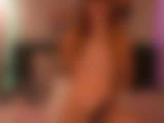 Live cam show with LouiseMiler - Blue Eyes on Camsoda