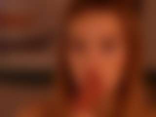 Live cam show with LouiseMiler - Living Room on Camming Site