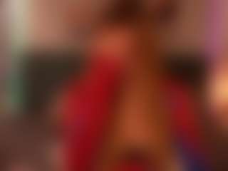 Live cam show with LouiseMiler - Petite on Camsoda