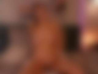 Live-Cam-Show mit LouiseMiler - Domination auf Camsoda