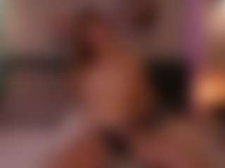 Live cam show with LouiseMiler - Solo on Camsoda