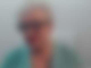Live cam show with KayleSmoll - Granny Big Tits on Dolls Live