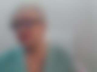Live cam show with KayleSmoll - Granny Latina on ObeyMaria