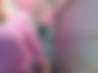 Live cam show with KayleSmoll - Mature on hotwifechat.live