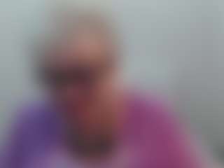 Live cam show with KayleSmoll - Granny Big Tits on Lustler