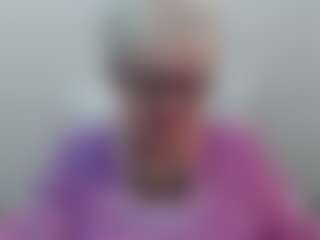 Live cam show with KayleSmoll - Striptease Granny on iamadamtest123.com