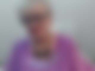 Live cam show with KayleSmoll - Granny Latina on SinfulBabes