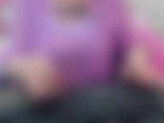 Live cam show with KayleSmoll - Granny on SpankPalCams