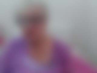 Live cam show with KayleSmoll - Striptease Granny on https://playwithruby.com