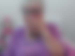 Live cam show with KayleSmoll - Granny Squirt on xxxlivecams.org