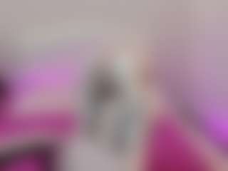 Live cam show with KayleSmoll - Striptease Granny on Uber Horny