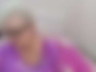 Live cam show with KayleSmoll - Granny Blonde Hair on xxxlivecams.org