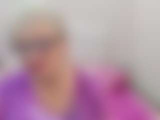 Live cam show with KayleSmoll - Granny Blonde Hair on pussylord.com