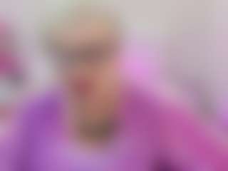 Live cam show with KayleSmoll - Granny Dildo on Camsoda