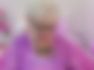 Live cam show with KayleSmoll - Granny on studioflirtlive.com