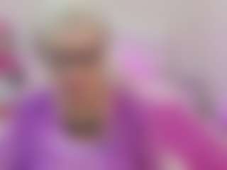 Live cam show with KayleSmoll - Granny Blonde Hair on studioflirtlive.com