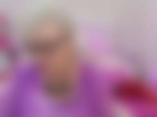 Live cam show with KayleSmoll - Granny BBW on milfzrlive.com