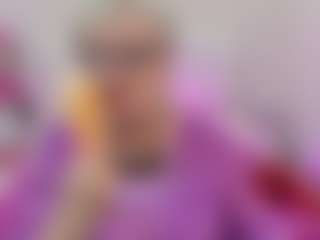 Live cam show with KayleSmoll - Granny on justonemore.cc