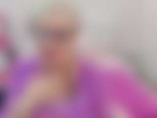 Live cam show with KayleSmoll - Granny Lovense on Sweet Sext