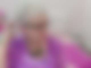 Live cam show with KayleSmoll - Mature on madthumbs