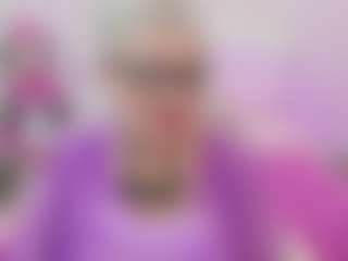 Live cam show with KayleSmoll - Granny on https://playwithruby.com