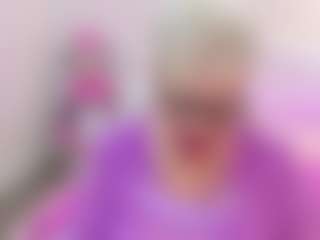 Live cam show with KayleSmoll - Senior on numayanayam.club