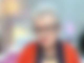 Live cam show with KayleSmoll - Striptease Granny on livesuperchat.net