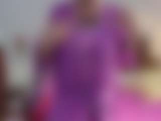 Live cam show with KayleSmoll - Granny Latina on Camsoda