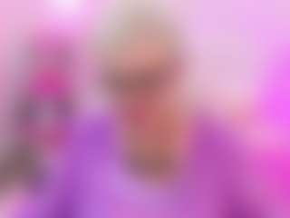 Live cam show with KayleSmoll - Granny Dildo on camgirlchat.live