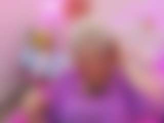 Live cam show with KayleSmoll - Granny Dildo on livesuperchat.net