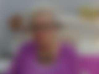 Live cam show with KayleSmoll - Granny Blonde Hair on Camsoda