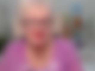 Live cam show with KayleSmoll - Granny Blonde Hair on Instabang