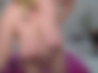Live cam show with KayleSmoll - Blonde Hair Amateur on CSO-WL