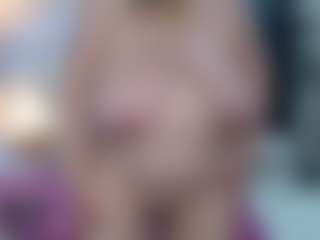 Live cam show with KayleSmoll - Granny on CSO-WL