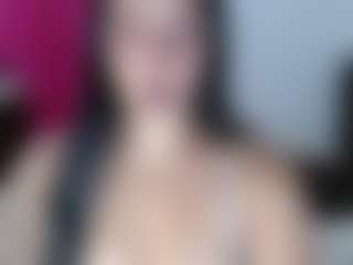 Live cam show with isamey1 - Facial on Camsoda