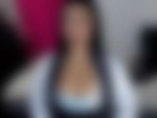 Live cam show with isamey1 - Facial on Soda Cam