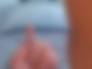 Live cam show with JessicaBannkss - Oil on CSO-WL