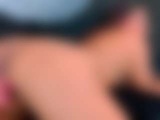 Live cam show with JessicaBannkss - Teen (18+) on Strip Flash - Live Sex Shows