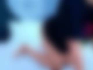 Live cam show with JessicaBannkss - Teen (18+) on UwU Esports