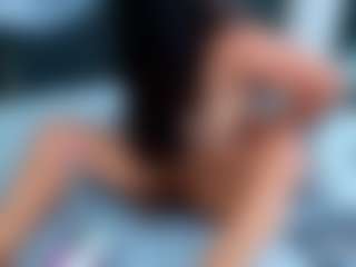 Live cam show with JessicaBannkss - Oil on Streamer API