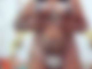 NahirKhan MILF webcam performer live streaming