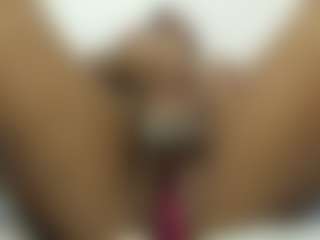 Performer in webcam MILF NahirKhan in streaming live