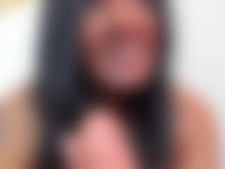 Live cam show with NahirKhan - Bedroom Mature on Camsoda